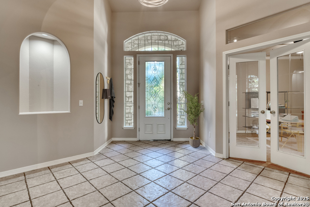 6811 Lendell St Property Photo 4