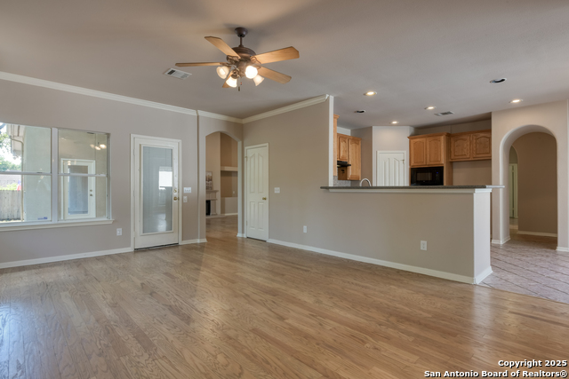 6811 Lendell St Property Photo 9