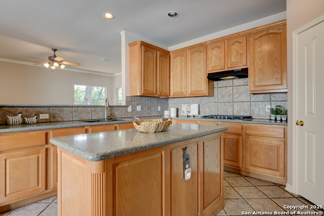 6811 Lendell St Property Photo 11