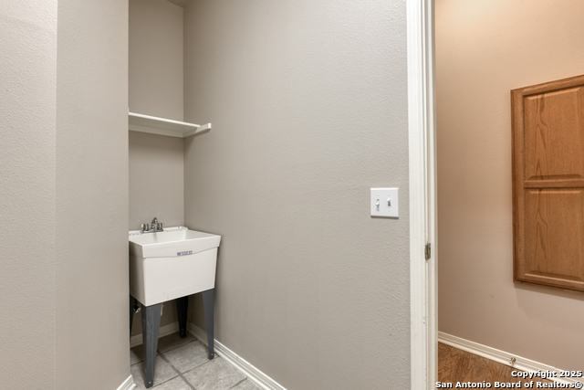 6811 Lendell St Property Photo 37