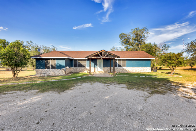 14686 Stuart Rd Property Photo 3