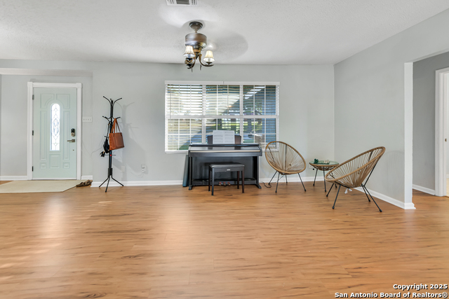 14686 Stuart Rd Property Photo 5