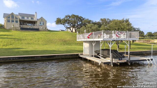 2231 Legends Parkway Property Photo 3