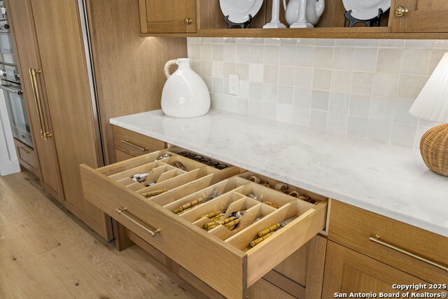 2231 Legends Parkway Property Photo 12