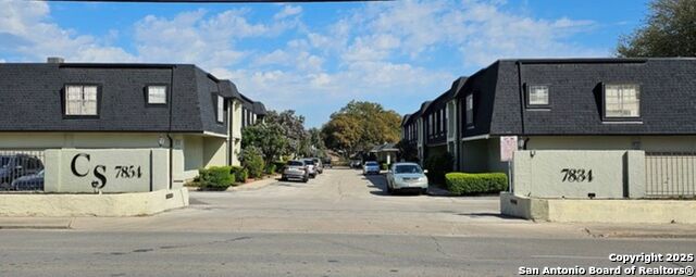 7834 Broadway St Property Photo 1