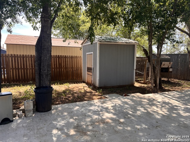 7614 Von Ormy Property Photo 6