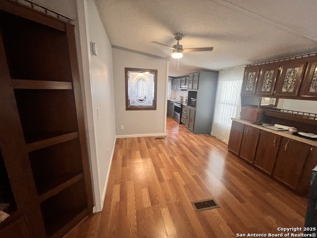 7614 Von Ormy Property Photo 8
