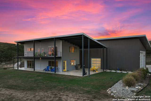 370 Gray Wolf Property Photo 2