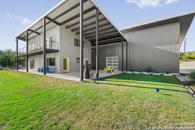 370 Gray Wolf Property Photo 15