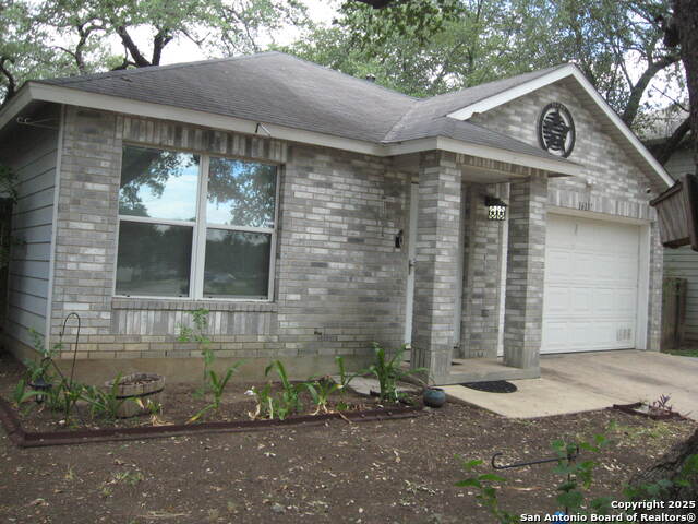 16131 Ike Lane Property Photo 3