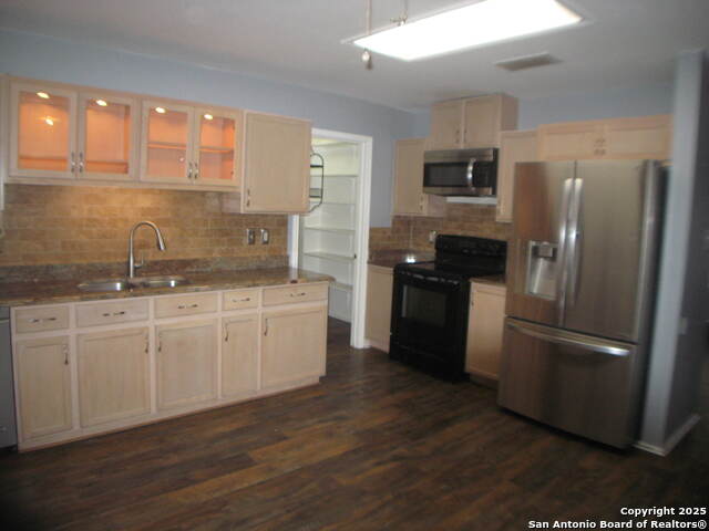 16131 Ike Lane Property Photo 13