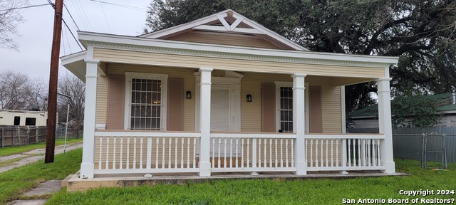 2008 S Olive St Property Photo 1