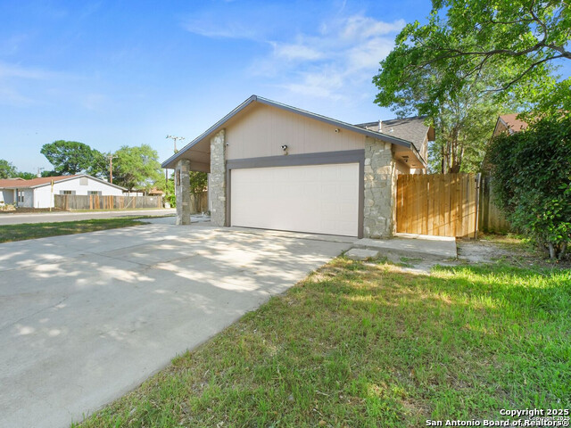9302 Valley Dale
