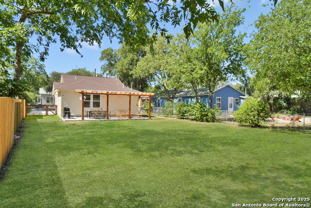 2205 Monterey Property Photo 6