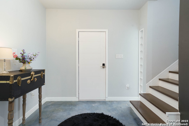 603 W Euclid Ave Property Photo 4