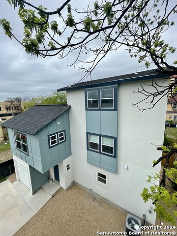 603 W EUCLID AVE Property Photo 1