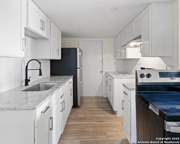 7810 Hobble Property Photo 7