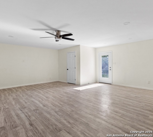 7810 Hobble Property Photo 8