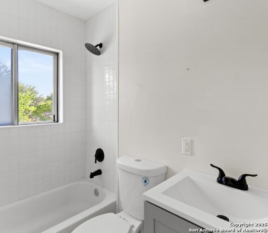 7810 Hobble Property Photo 17