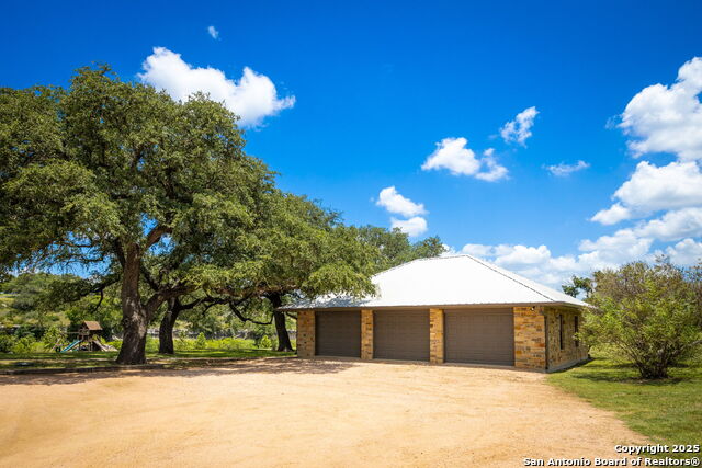 871 Chimney Valley Rd Property Photo 38