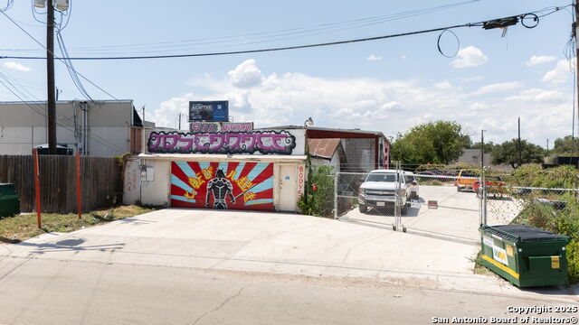 911 Viendo Property Photo 5