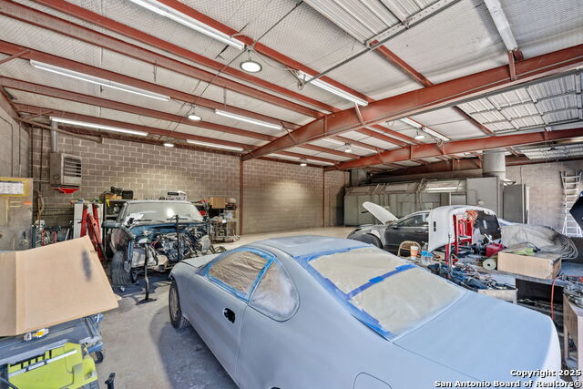911 Viendo Property Photo 8