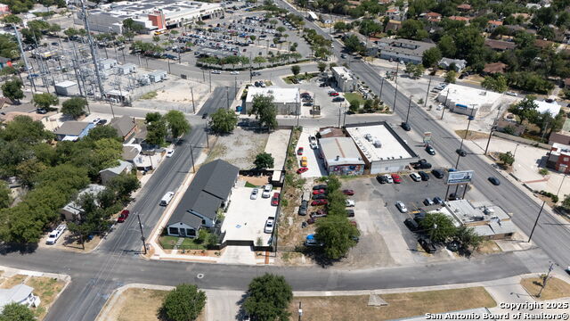 911 Viendo Property Photo 17