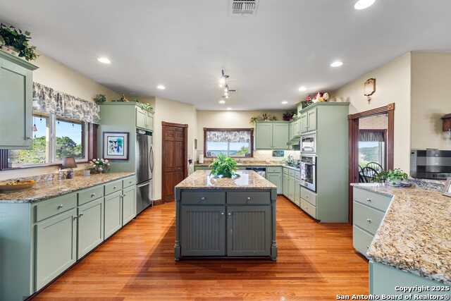 247 Huntleigh Rd Property Photo 8