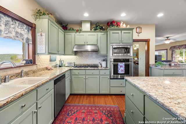 247 Huntleigh Rd Property Photo 11