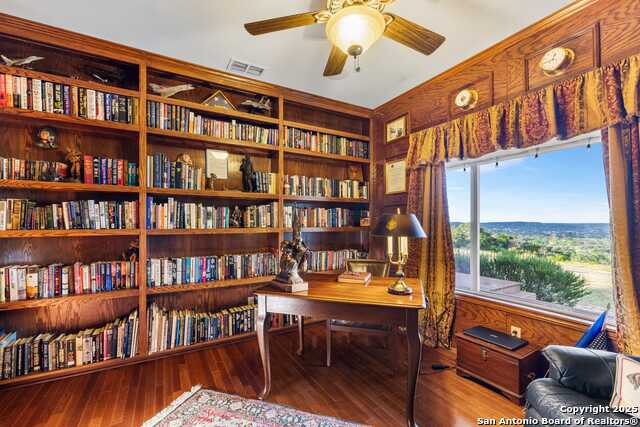 247 Huntleigh Rd Property Photo 22
