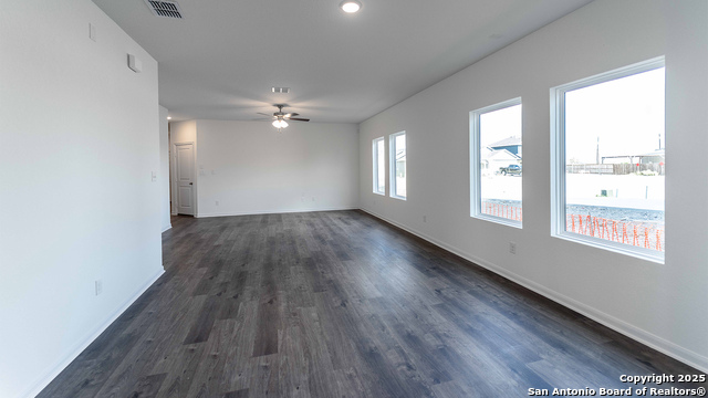 3014 Heidfeld Ln Property Photo 5