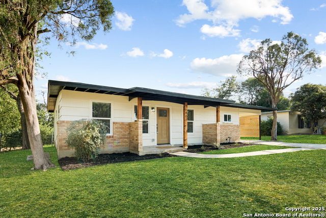 462 Springwood Ln Property Photo 1