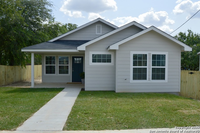 812 Uvalde Property Photo 1