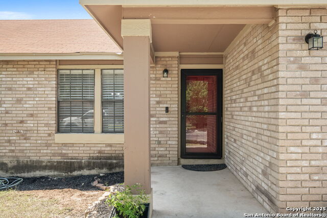 7415 Pebblewood Property Photo 3