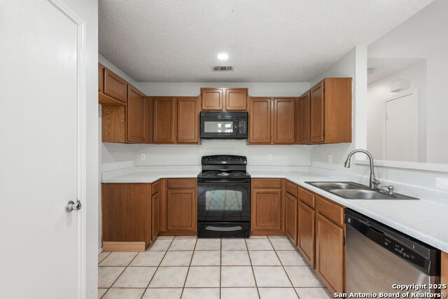 7415 Pebblewood Property Photo 12