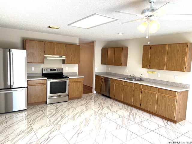 8131 Bent Meadow Property Photo 10