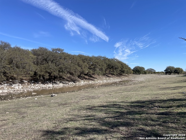 587 Valley Rd Property Photo 17