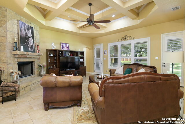 113 Eden Crossing Property Photo 8