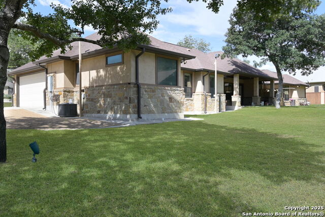 113 Eden Crossing Property Photo 36