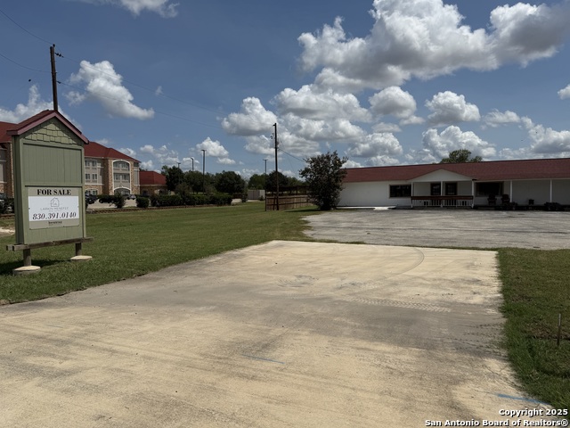 1920 10th Property Photo 3