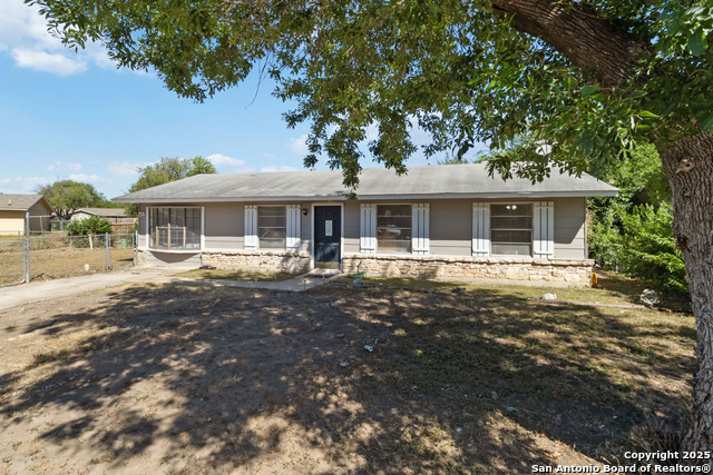 5815 Kim Valley