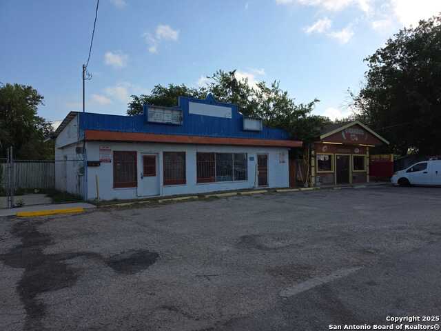 1855 Rigsby Property Photo 2