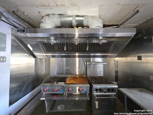 1855 Rigsby Property Photo 13