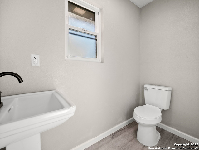 19551 Fm 463 Property Photo 17