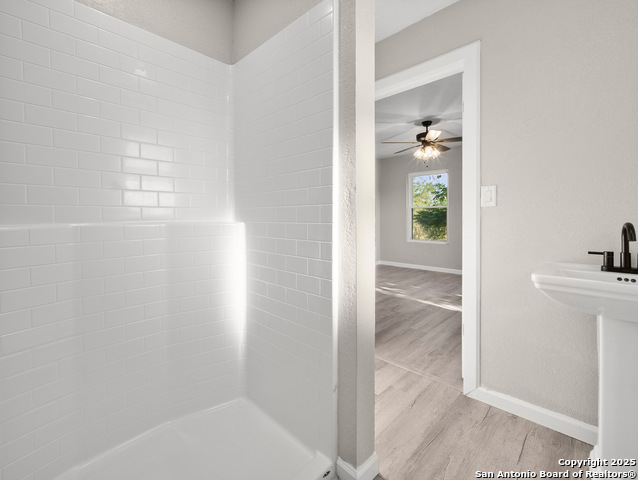 19551 Fm 463 Property Photo 24