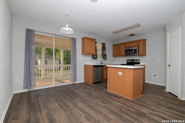 6626 Walnut Valley Dr Property Photo 4