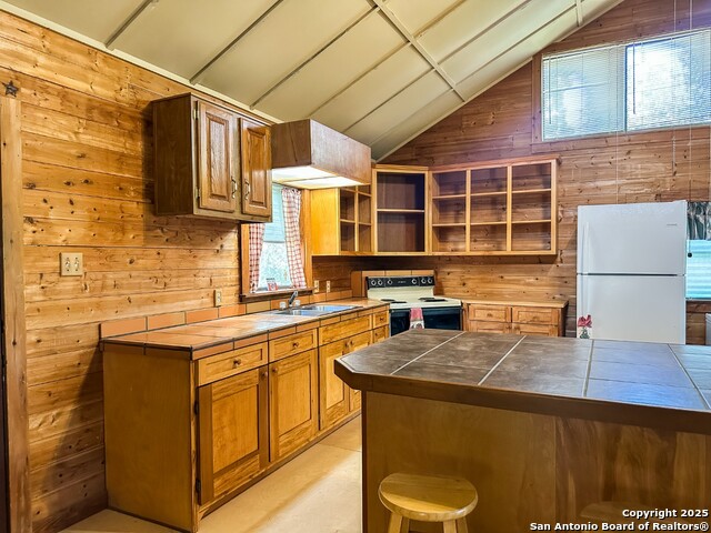 810 12th Property Photo 6
