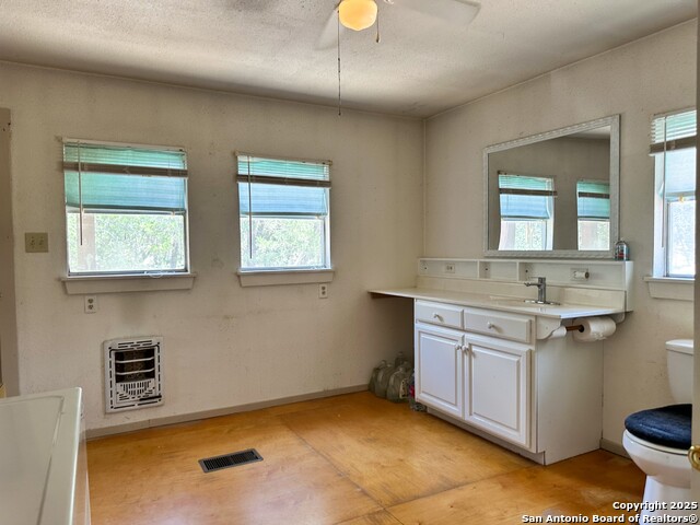 810 12th Property Photo 15