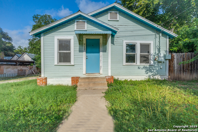 712 S Austin Property Photo 1