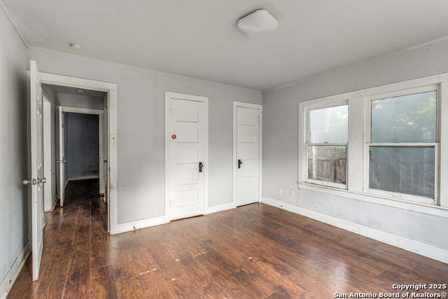 712 S Austin Property Photo 11